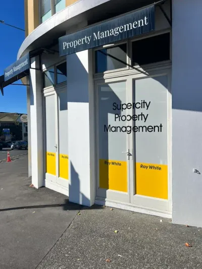 Vinyl Sign Shop in Auckland